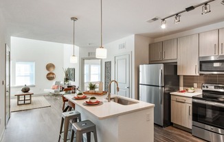 Modern Kitchens at Grady Square Luxury Apartments in Tampa, FL