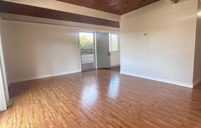 1 bed, 1 bath, 650 sqft, $2,200, Unit 17