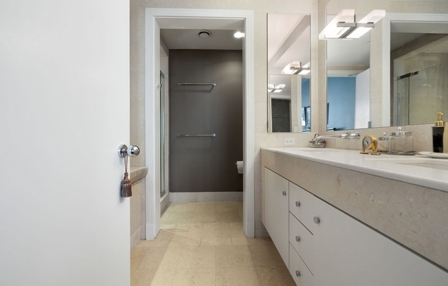 1 bed, 1.5 baths, 1,061 sqft, $5,750, Unit 14E