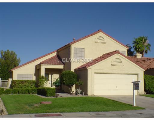 3 beds, 2.5 baths, $2,195