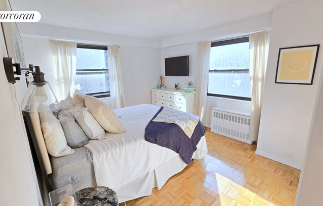 2 beds, 1 bath, $6,000, Unit 11F