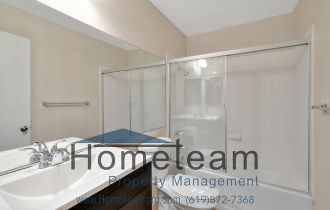 2 BR/ 2 BA 1004 SQFT UTC/ San Diego Condo