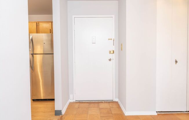 1 Bed 1 Bath Condo in Barcroft Hills