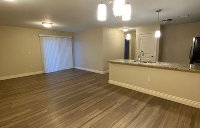 4 beds, 2 baths, 1,005 sqft, $1,450, Unit C303