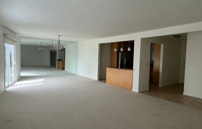 FANTASTIC CONDO IN THE HEART OF BELMONT SHORES/BLUFF PARK!