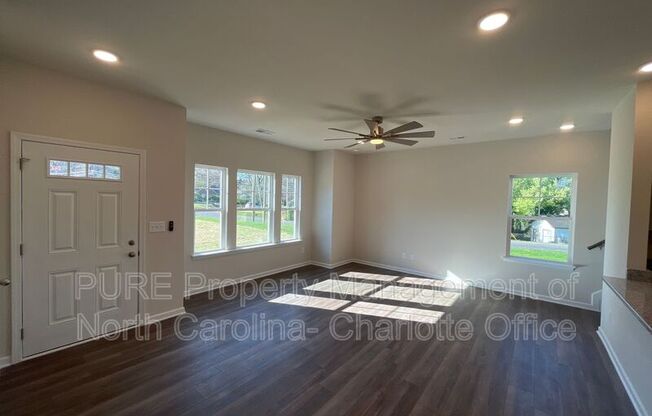 1106 FOUNDRY DR