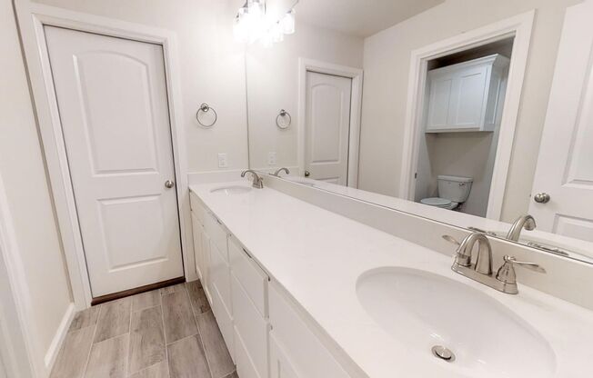 3 bed 2 bath on West side Norman in gated community!