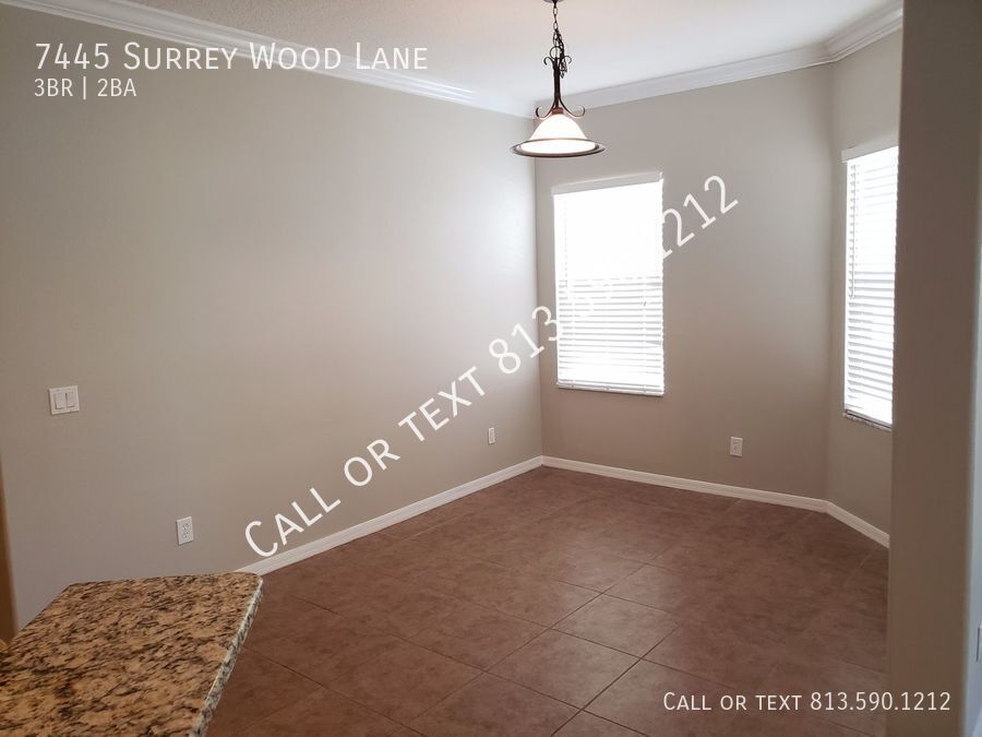 7445 SURREY WOOD LN