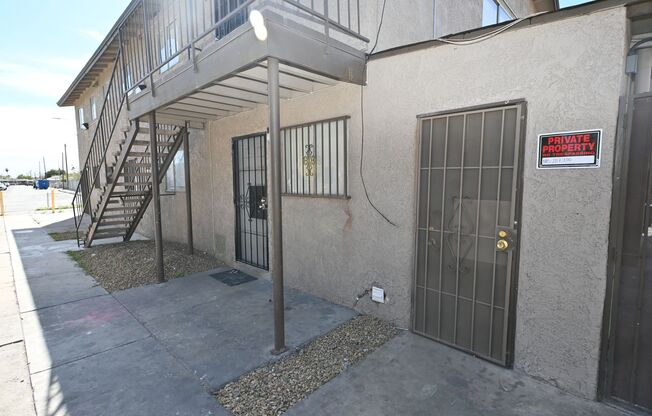 Downtown Las Vegas- Downstairs 2 Bedroom Apartment -2301 Stewart Ave