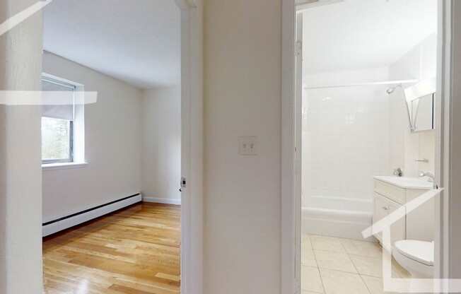 122 Dustin St