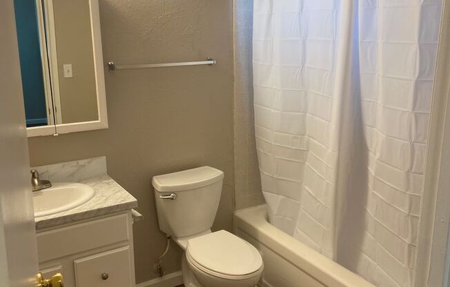 1 bed, 1 bath, 550 sqft, $1,395, Unit 46