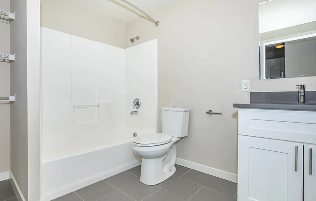 100 on 6th  *Limited Time Concession: Now Offering 2 Months Free Rent*