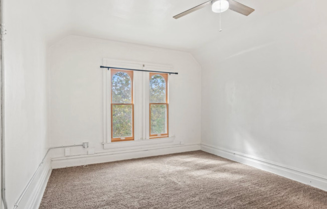 1 bed, 1 bath, $899, Unit D-4