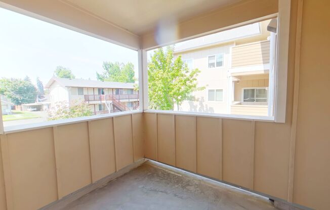 2 beds, 1 bath, $1,595, Unit 207