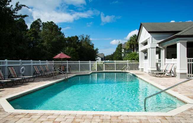 Bristol Lakes Clubhouse Pool