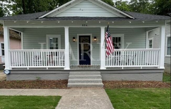 Dutton - 602 &amp; 604 W 10th St + 820 Ave B