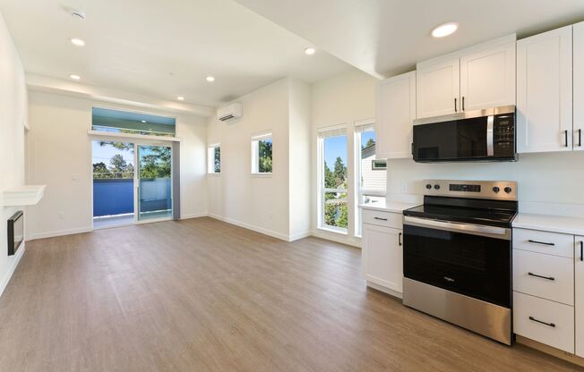 1 bed, 1 bath, 687 sqft, $1,750, Unit 61580 - 106