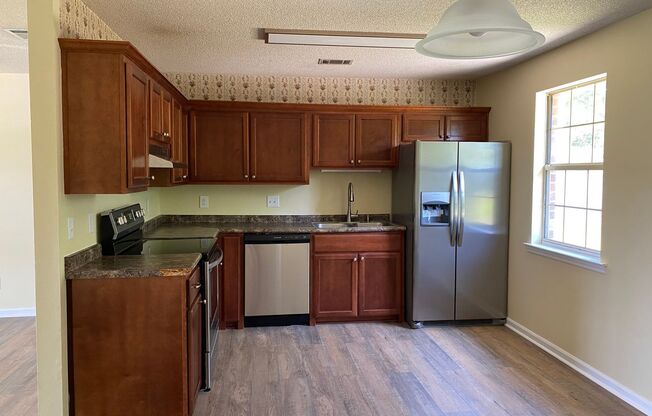 825 KILN LN