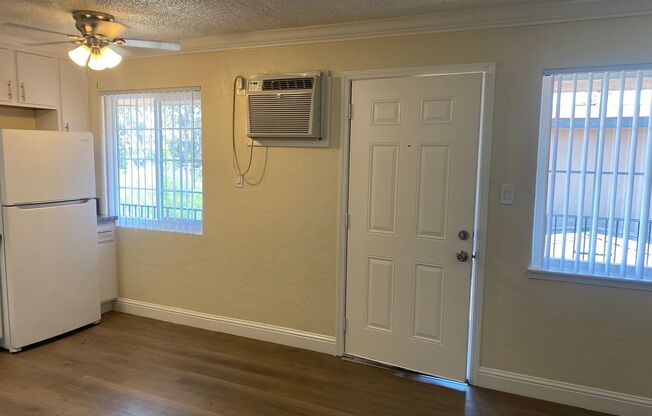 2 beds, 1 bath, $1,628