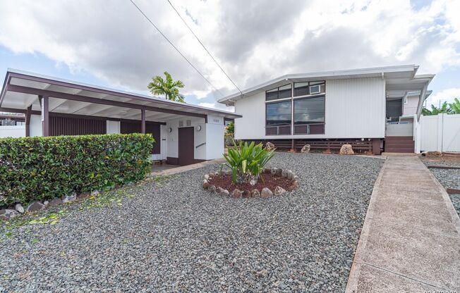 3Br/1Ba Aliamanu Gated Single Family Home
