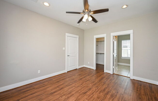 3 beds, 3.5 baths, 2,427 sqft, $2,900, Unit C