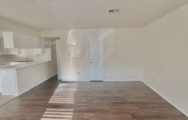 1012-1014 N 5th