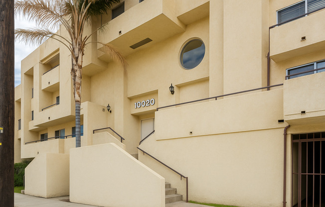 Granada Apartments
