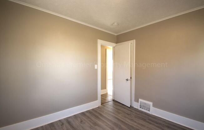 2 beds, 1 bath, $1,275