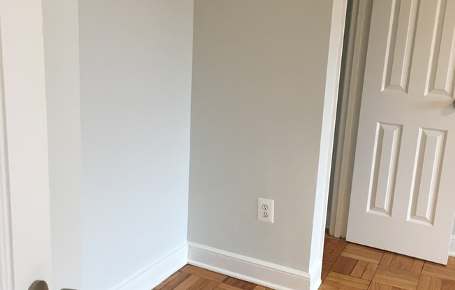 1 bed, 1 bath, 700 sqft, $1,750, Unit 203