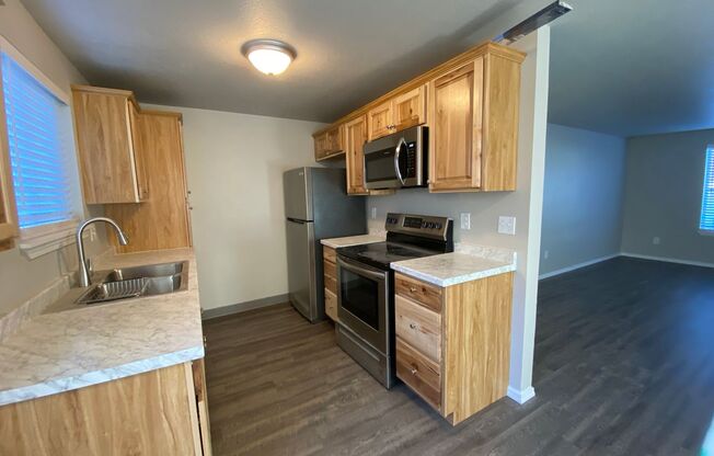 2 beds, 1 bath, 900 sqft, $1,495, Unit #4