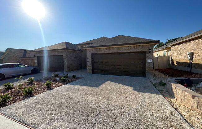 Brand NEW 3 Bedroom, 2 bathroom in a PRIME location!