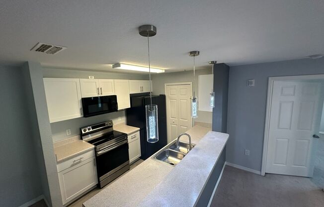 Stunning 2 bed 2 bath Condo in the heart of Orlando