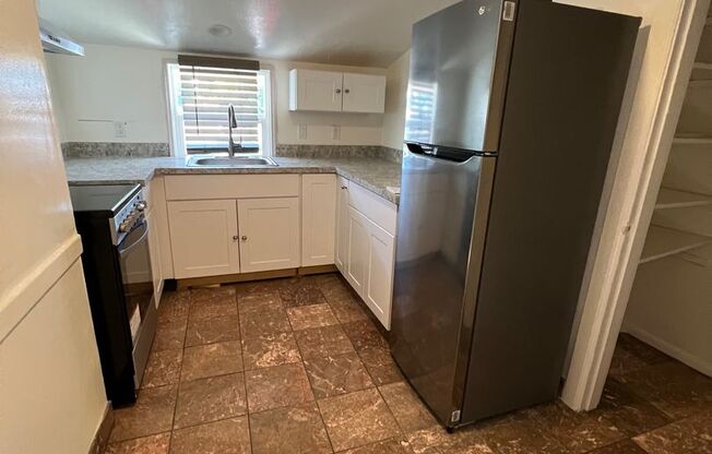 12935 SW Beaverdam Road ~ Super Convenient Location!