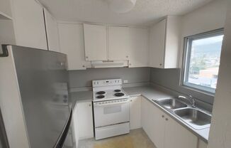 1bd 1ba in Kapiolani Neighborhood – Available Now!