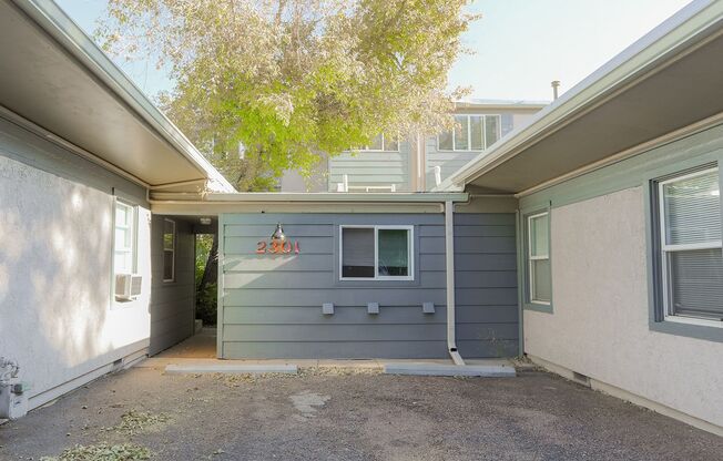 2 beds, 1 bath, 690 sqft, $2,800, Unit 200