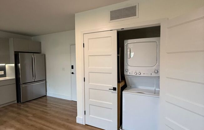 1 bed, 1 bath, 893 sqft, $2,131, Unit 108