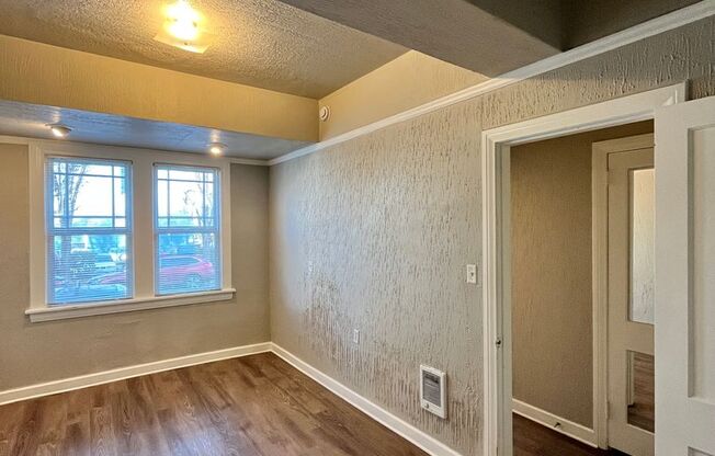 2 beds, 1 bath, $1,645, Unit 001