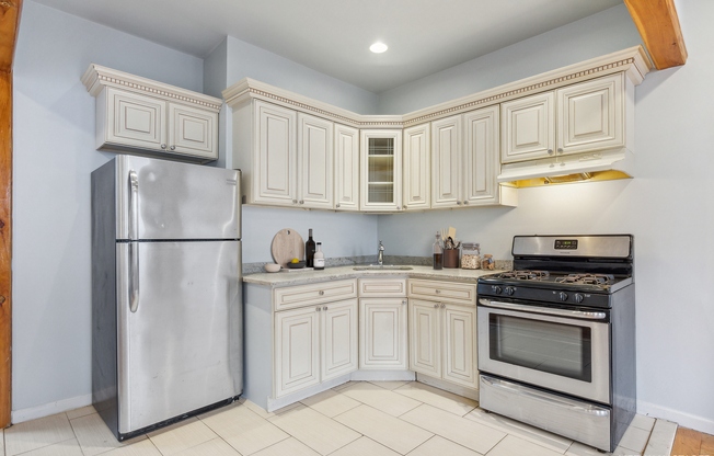 530 W 175 ST