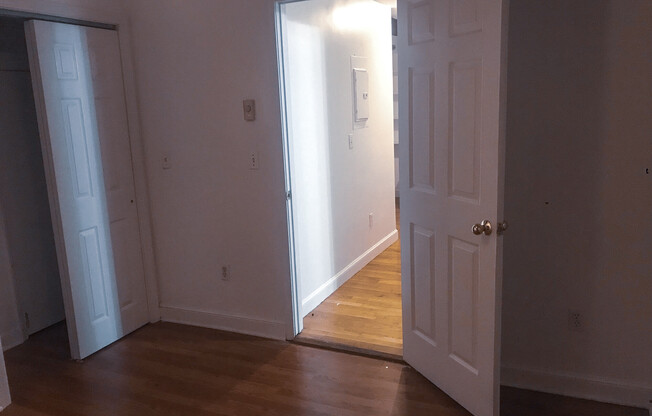 11 CLEVELAND PL