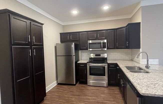 1 bed, 1 bath, 725 sqft, $890, Unit 622