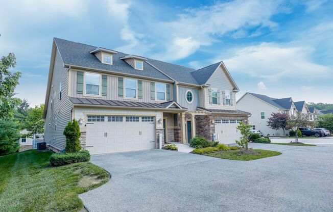 Stunning 4 BR/3 BA EOG Townhome in Elkridge! 55+ Community Home!
