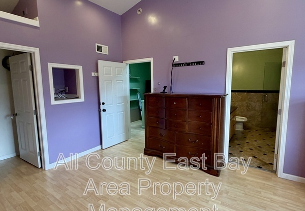 224 CORDOVA ST