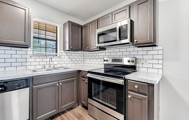 3 beds, 2 baths, 1,110 sqft, $1,495, Unit T350-101