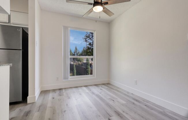 2 beds, 1 bath, 900 sqft, $1,650, Unit 29