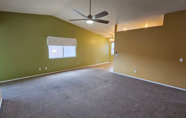 Adorable Condo in Summerhills Community!
