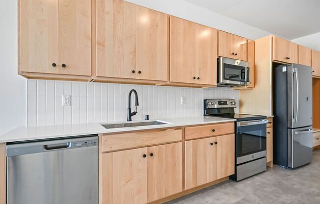 Studio, 1 bath, 490 sqft, $1,250, Unit 206