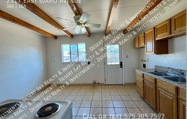 2317 E IDAHO AVE