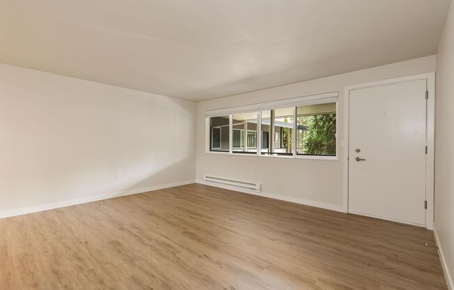 2 beds, 1 bath, 875 sqft, $2,595, Unit 17