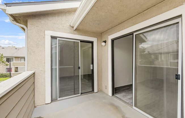 2 beds, 2 baths, $2,048, Unit 116