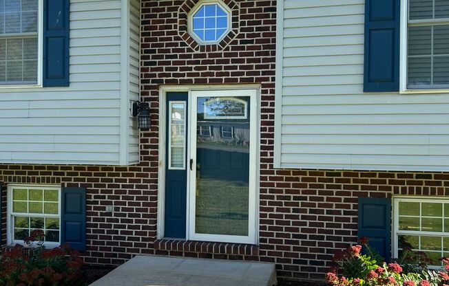 3 bedroom 2 bathroom Home In Shippensburg PA!